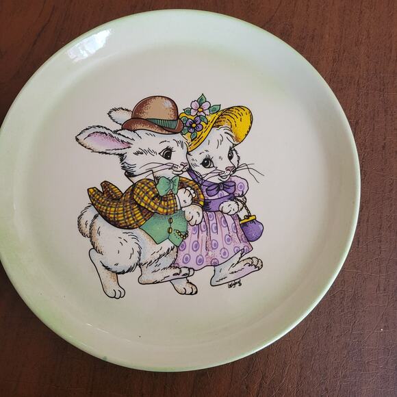 Vintage Mr. and Mrs Rabbit Bauer Pottery plate tray platter. Diameter 9 7/8" - Picture 2 of 9